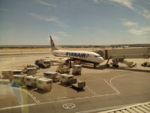 El avión que nos llevó a Perugia, Italia.